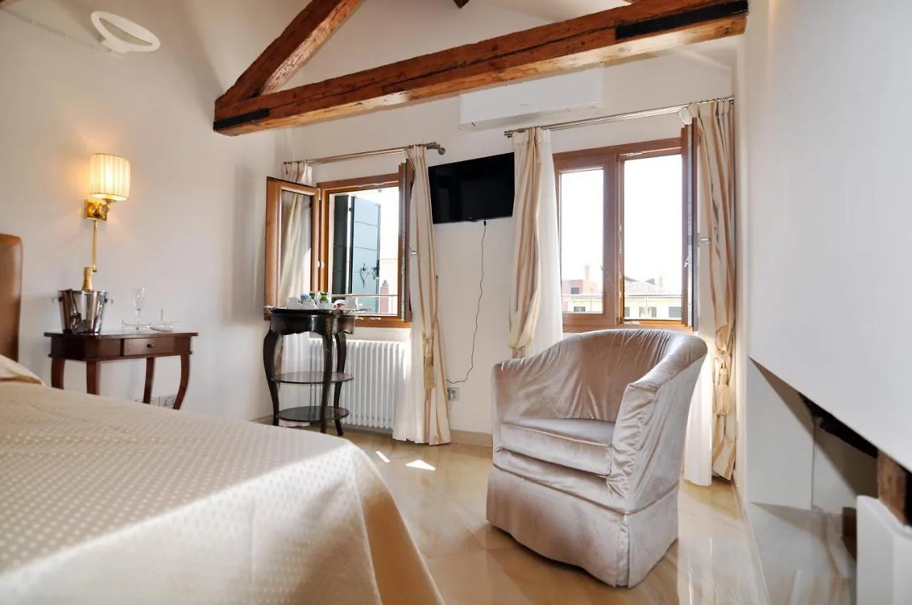Dream Suites Venezia 0*,  Italia